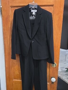 Jones New York Black Women's Two-Piece Pantsuit Blazer & Trousers
